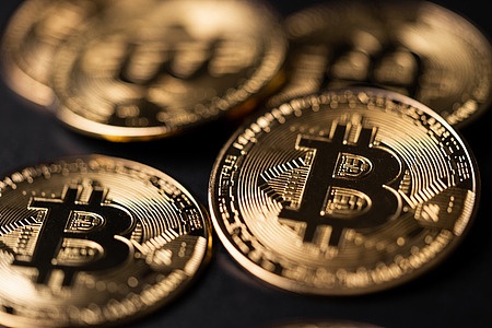 8亿美金期权到期日：加密市场的惊心动魄时刻