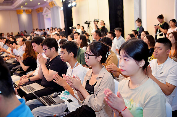 香港EDGE峰会：创业者不容错过的AI与Web3盛宴